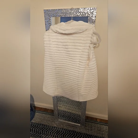 White beautiful vest - Calvin Klein - Picture 3 of 3